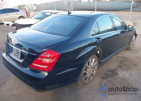 2013 Mercedes-Benz S 550 из США, поврежденный, VIN WDDNG7DB9DA523951
